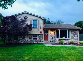 41751 Wayside Dr, Canton, MI 48187