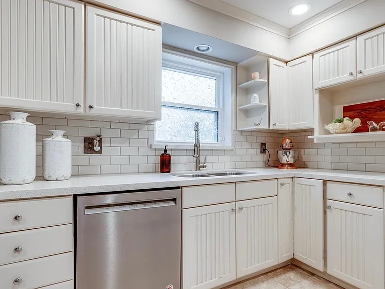 2615 Rosefield Dr — Photo 13