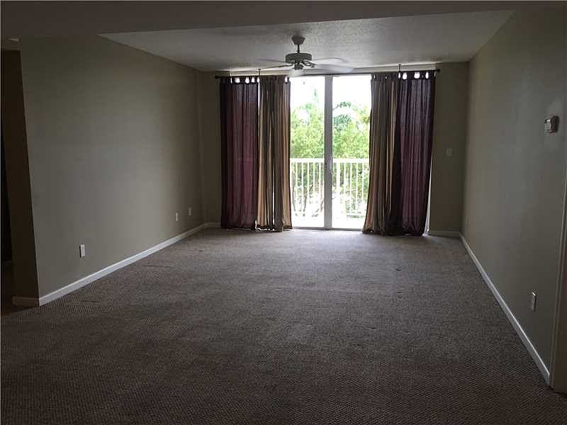 1st image of 509 E Sheridan St APT 308