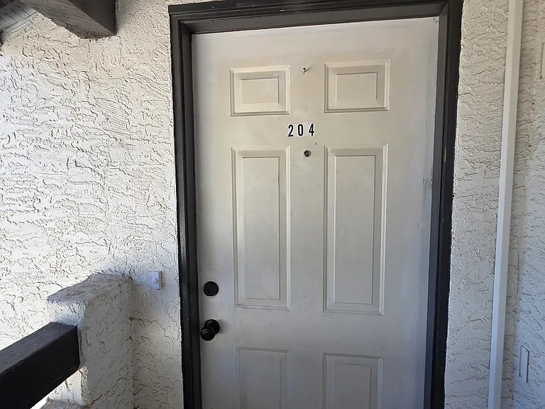 3046 E Marconi Ave #204 — Photo 57