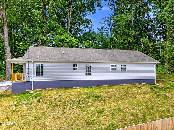 4th image of 211 Mavis Ln