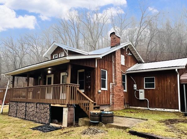 2552 Woodruff Road, Cameron, WV 26033