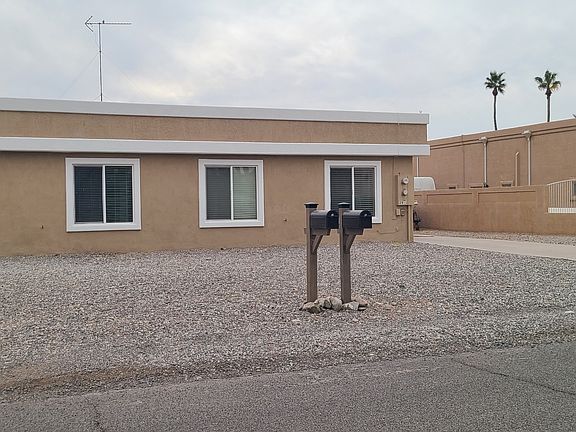 Front of Complex . The Left Side is for Rent