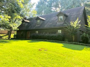 5767 Oak St, Meridian, MS 39305