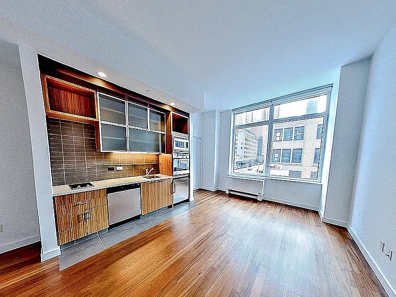 606 West 42nd Street — Photo 1