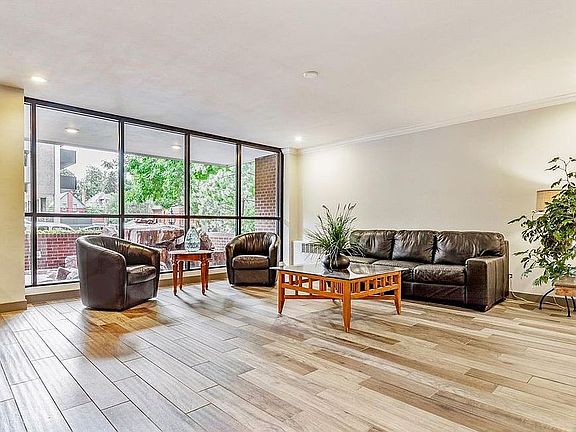 3rd image of 1200 N Vine St APT 2G