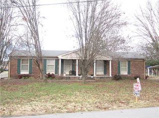 900 Brookmeade Dr, Pulaski, TN 38478