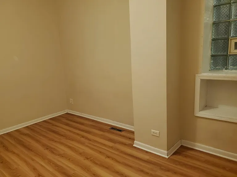 1113 S Loomis St #2 — Photo 3