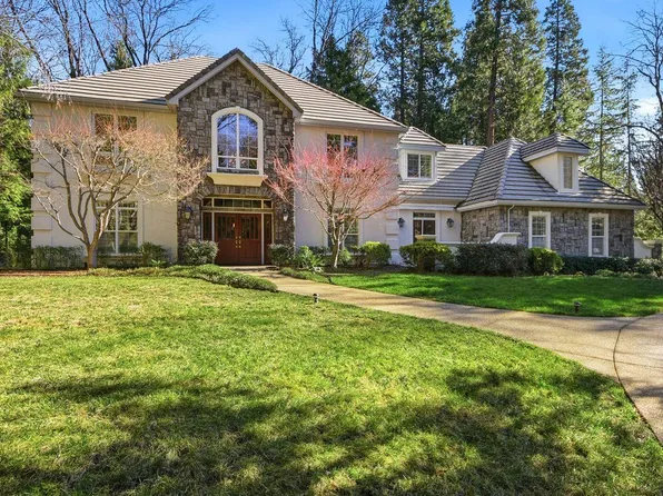 13065 Somerset Dr, Grass Valley, CA 95945