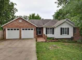 502 N 12th Ave, Ozark, MO 65721