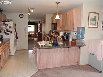 5th image of 13700 NE 84th St