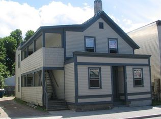 57 North St, Huntington, VT 05401