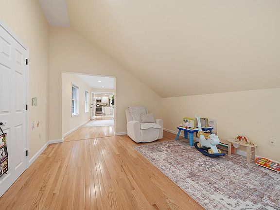 5th image of 116 N Mason Road