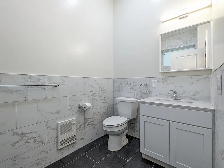 308 Academy St #201 — Photo 4