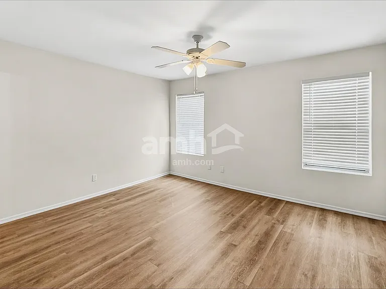 6159 S Avenue De La Chandelle — Photo 7