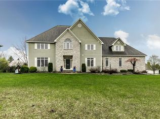 8457 Prestwick Dr, Manlius, NY 13104