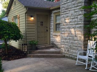 1964 S Kings Ave, Springfield, MO 65807