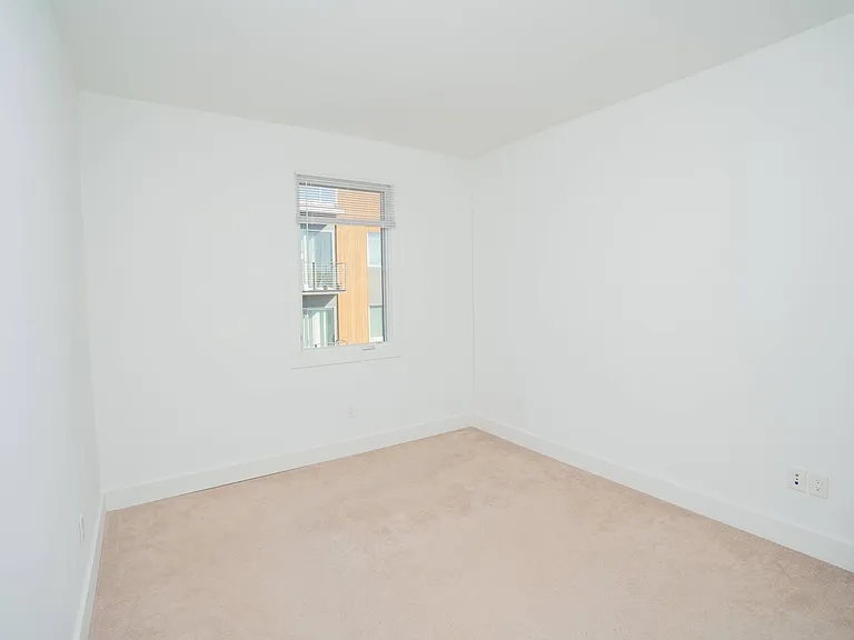 Riverside Village Apartments — Photo 99