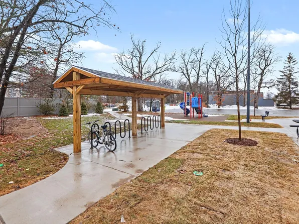 Annika Place II, 1020 Hastings St #110, Traverse City, MI 49686