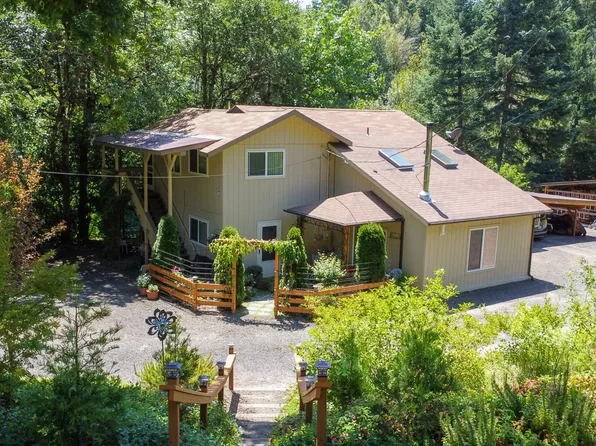13141 Driver Valley Rd, Oakland, OR 97462