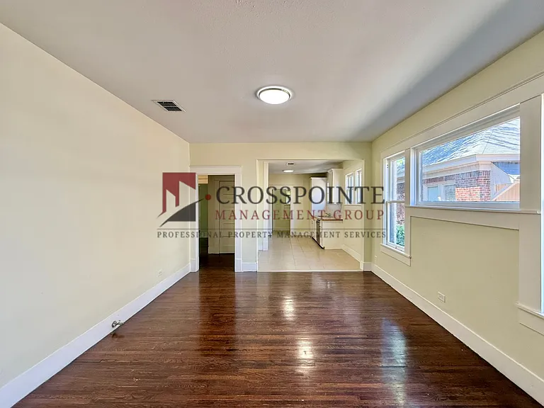 431 S College Ave — Photo 7