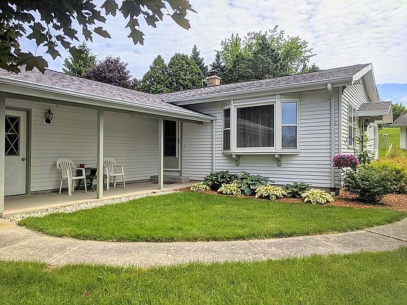 2nd image of 355 S Bruns Ave