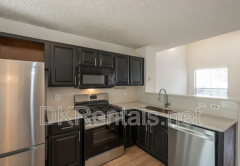 2200 Goodwood Blvd SE — Photo 12