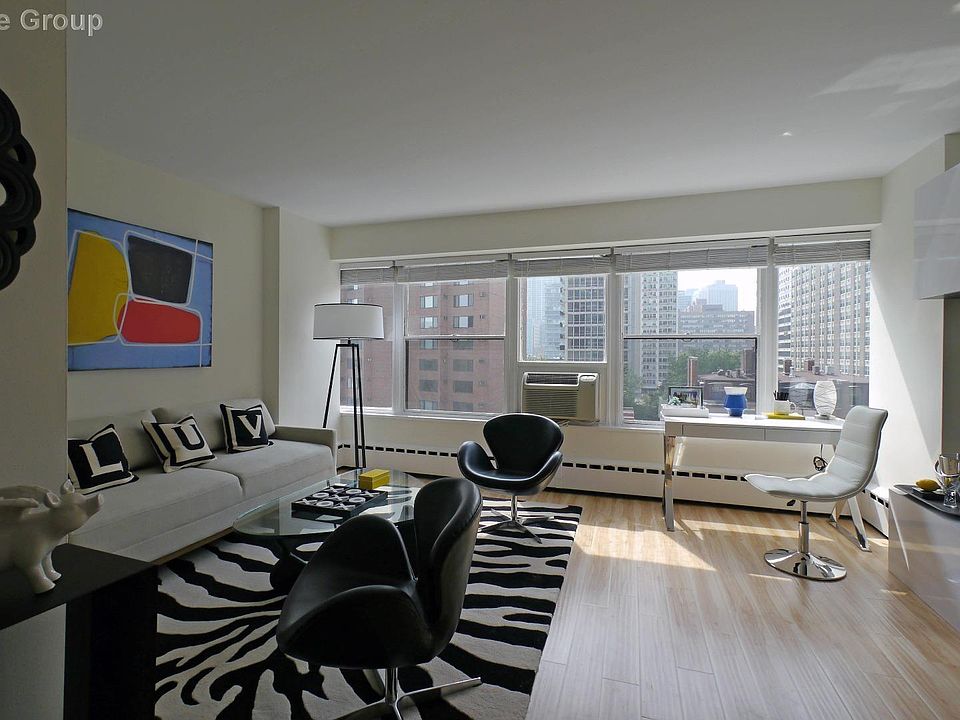 1st image of 3130 N Lake Shore Dr APT 501
