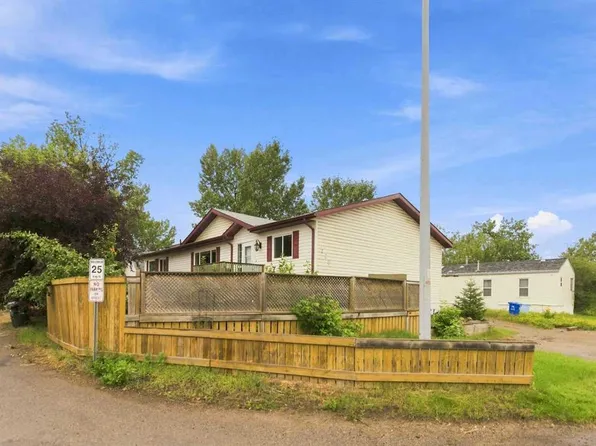 120 SW Greenwich Ln, Wood Buffalo, AB T9H 3Z1