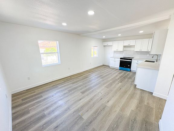 3rd image of 1210 Lawton St #1
