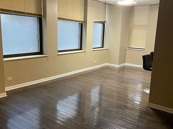 3rd image of 740 S Federal St APT 404