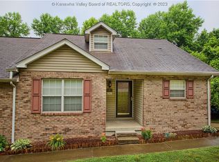 1 Dakota Ests, Saint Albans, WV 25177