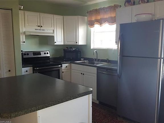 4th image of 524 NW 7th Ter