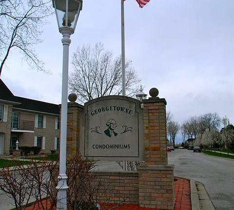 4th image of 2710 Georgetowne Dr Unit D-2