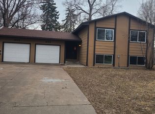 966 44 1/2 Ave NE, Columbia Heights, MN 55421