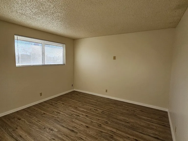 4809 W Viola Ave #C — Photo 3