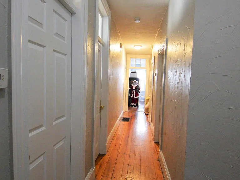 17 Eldora St #3 — Photo 5