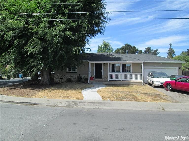 1st image of 203 Verbena Dr
