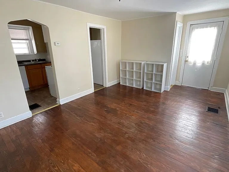 416 N Lincoln St — Photo 32
