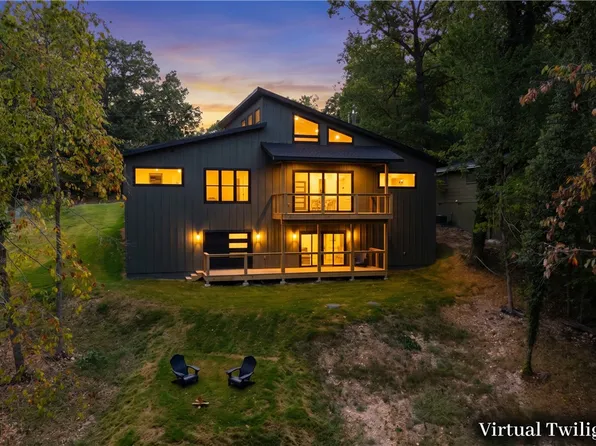 71 York Dr, Bella Vista, AR 72714
