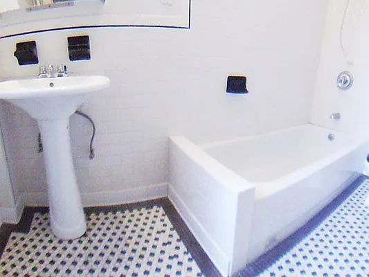 Rented by City Connections Realty | media 15