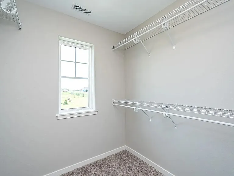 625 Catherine Dr — Photo 8