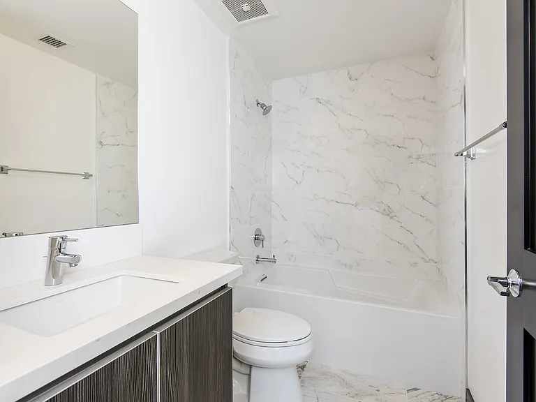 7036 La Tijera Blvd — Photo 10