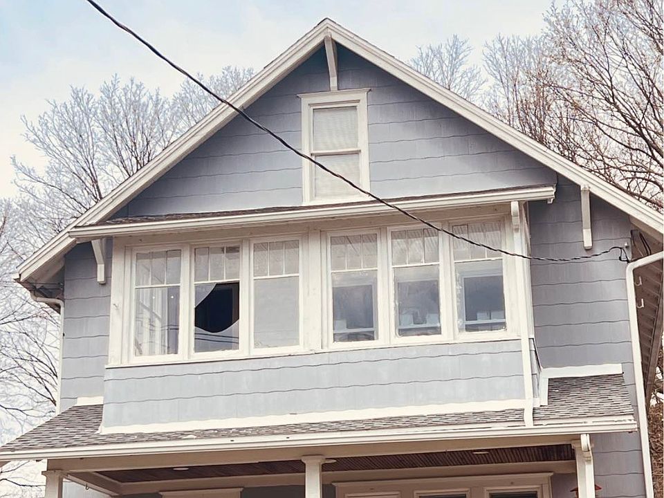 1st image of 107 W Valley St #2