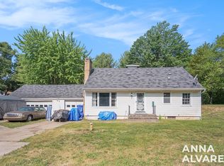 6569 Ramsdell Dr NE, Rockford, MI 49341