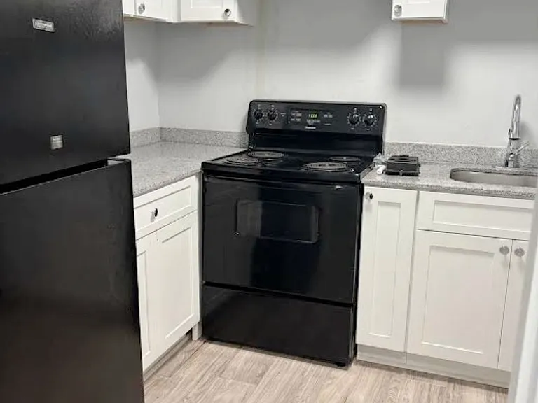 1111 W Academy St #2 — Photo 3