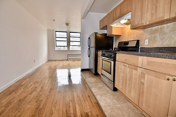 Rented by Bohemia Realty Group | media 11