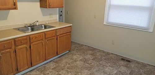 4th image of 811 Lilac Ave