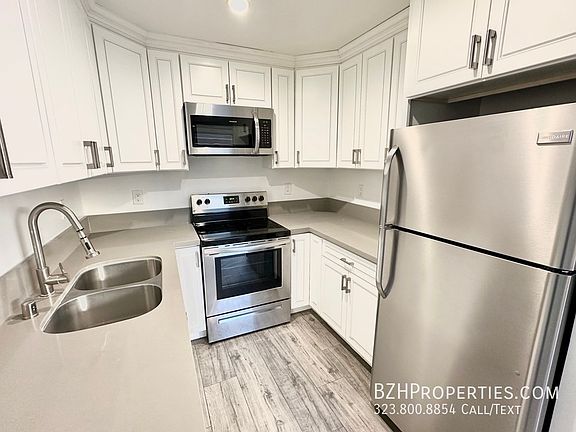 4th image of 7546 W Hampton Ave #110