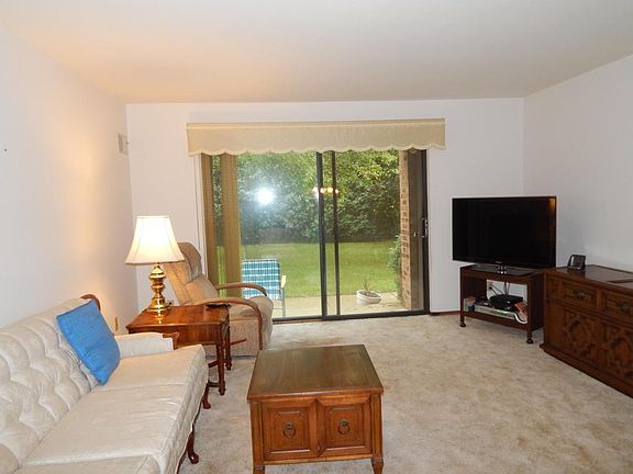 4th image of 345 Park Hill Dr